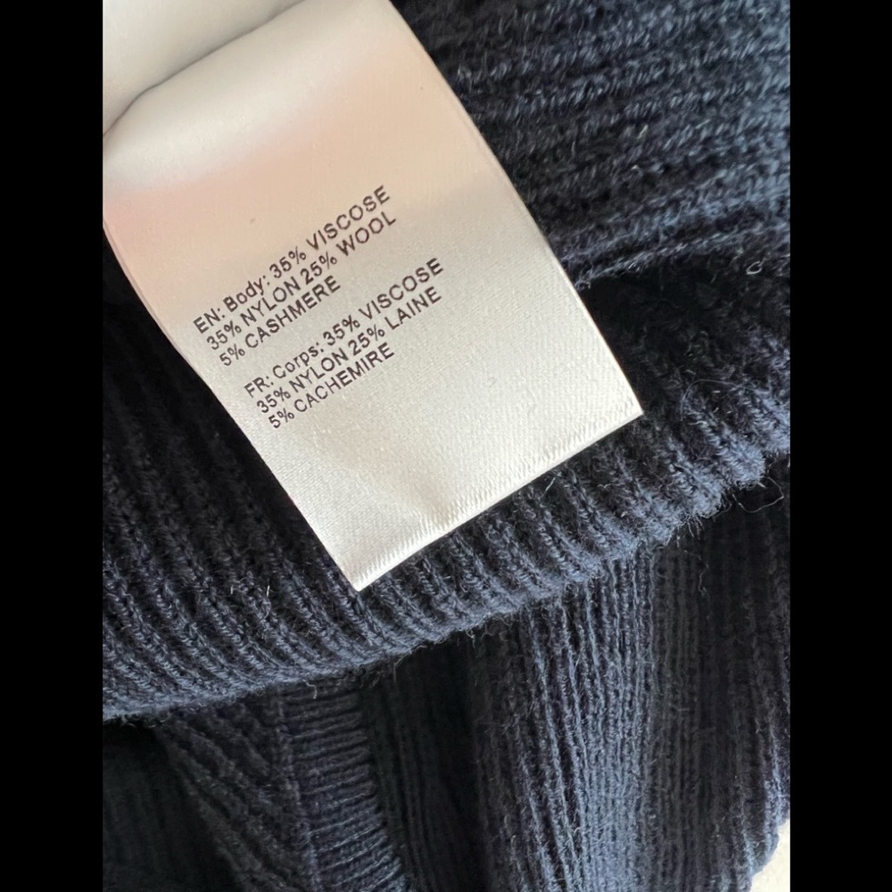 New pullover. Bodysuit sweater. - Picture 5 of 5